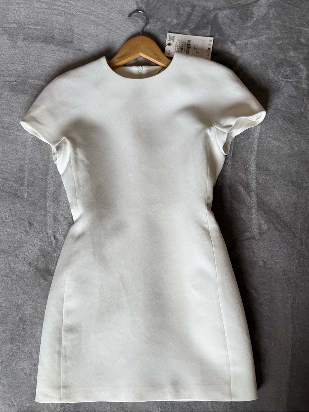 Zara White Short-Sleeve Structured Shift Dress